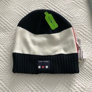 “Tommy Beanie Bluetooth”